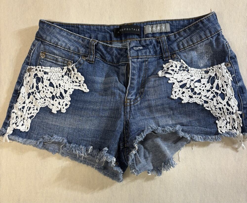 Aeropostale Women's Denim Shorty Shorts with White Crochet Detail Size 6